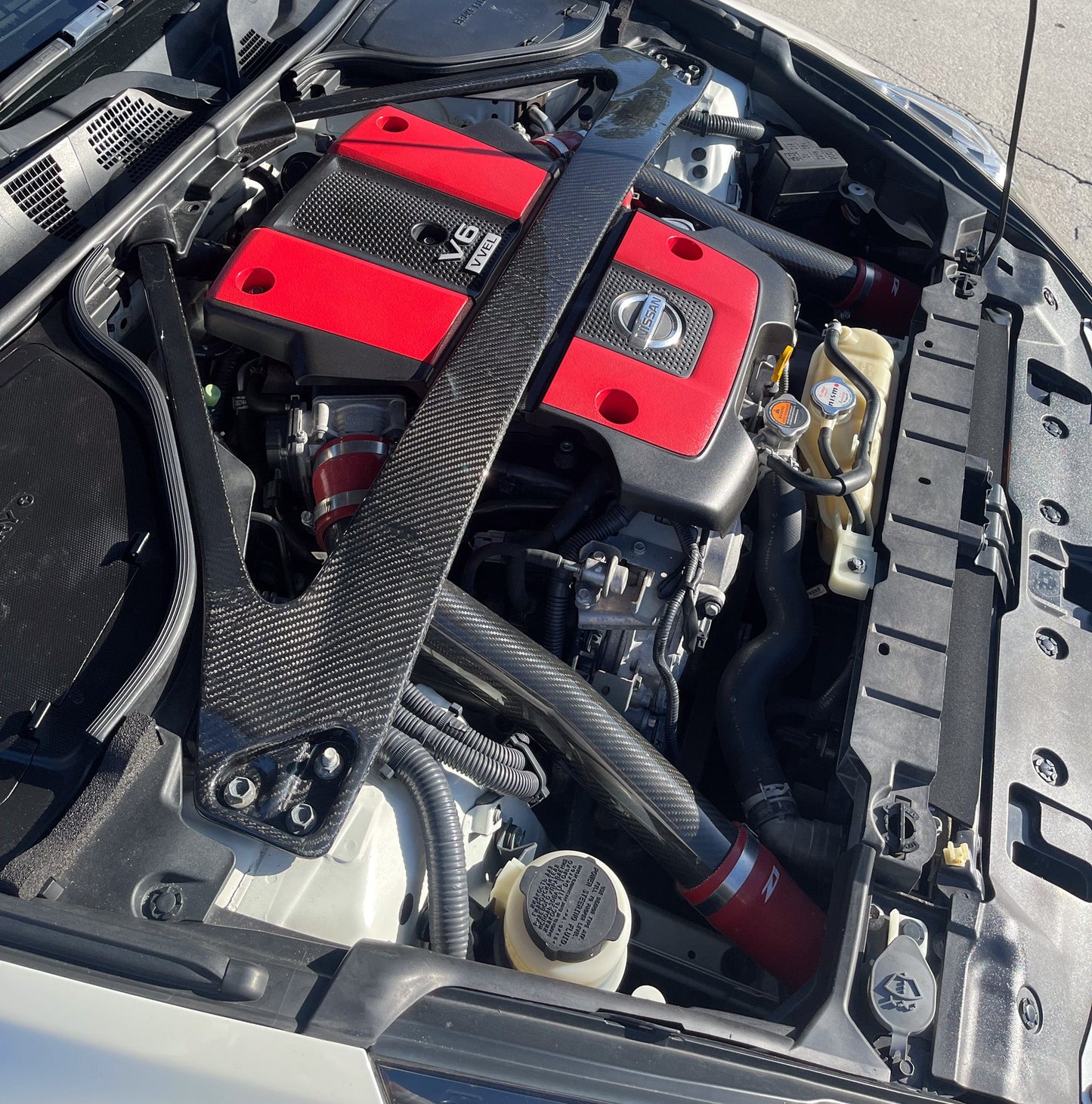 Seibon 2023+ Nissan Z Carbon fiber Front Strut Brace
